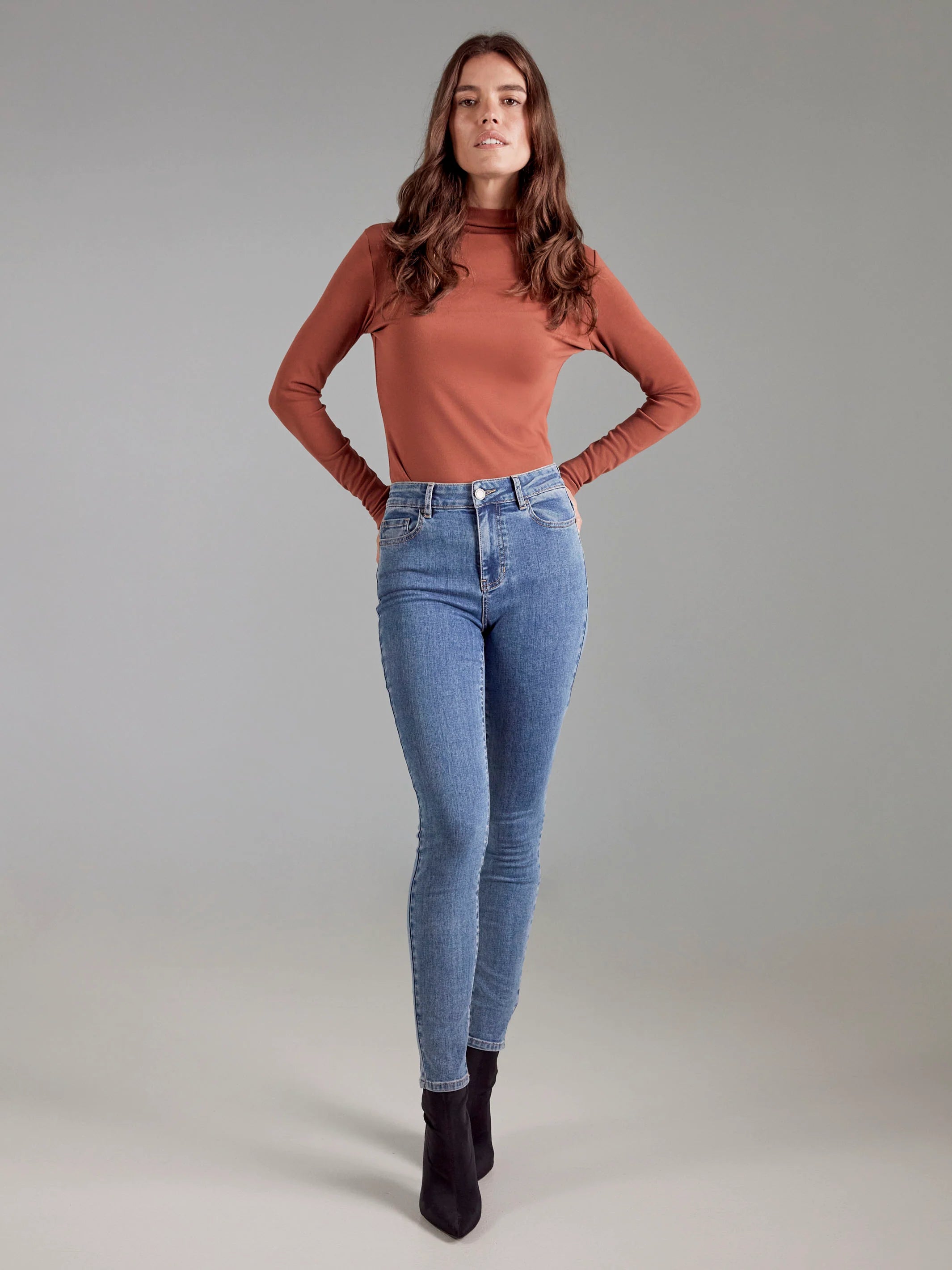 Long Sleeve Mock Neck Top - Sepia
